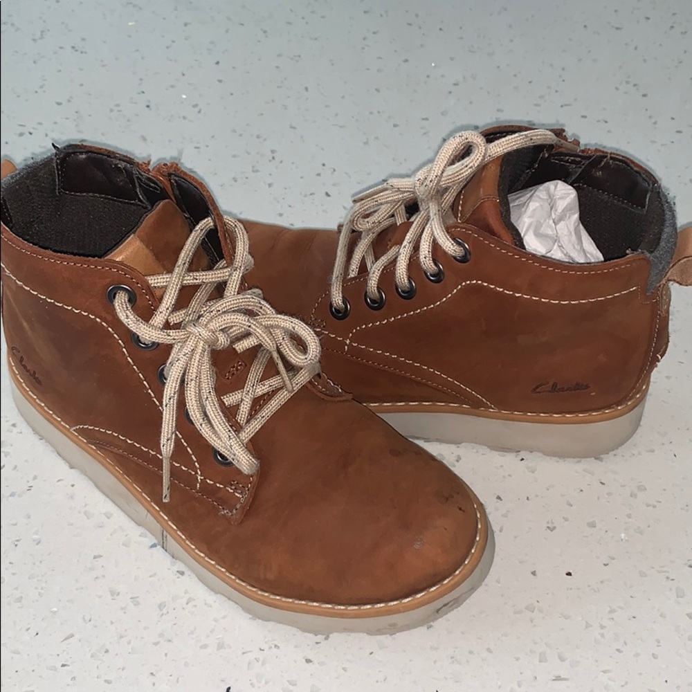 Clarks brown leather boot